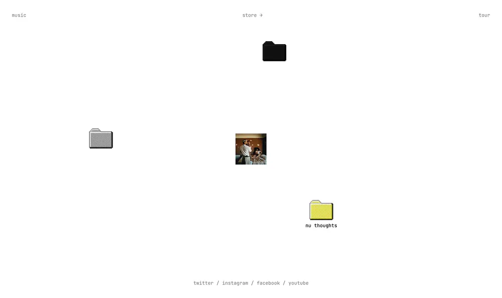 oklama.com, Kendrick Lamar's site: almost nothing on screen